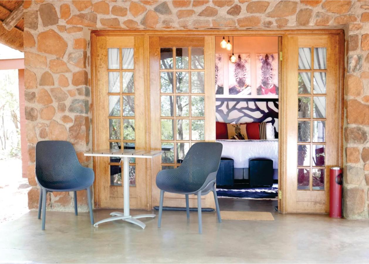 Waterside Cottages & Villas - Self Catering Gaborone Buitenkant foto