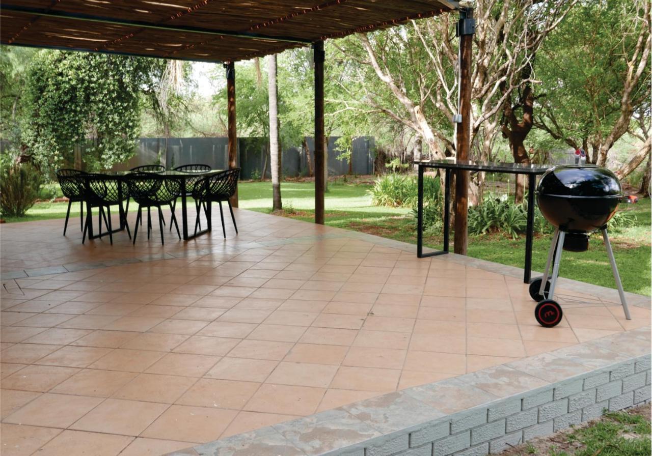 Waterside Cottages & Villas - Self Catering Gaborone Buitenkant foto