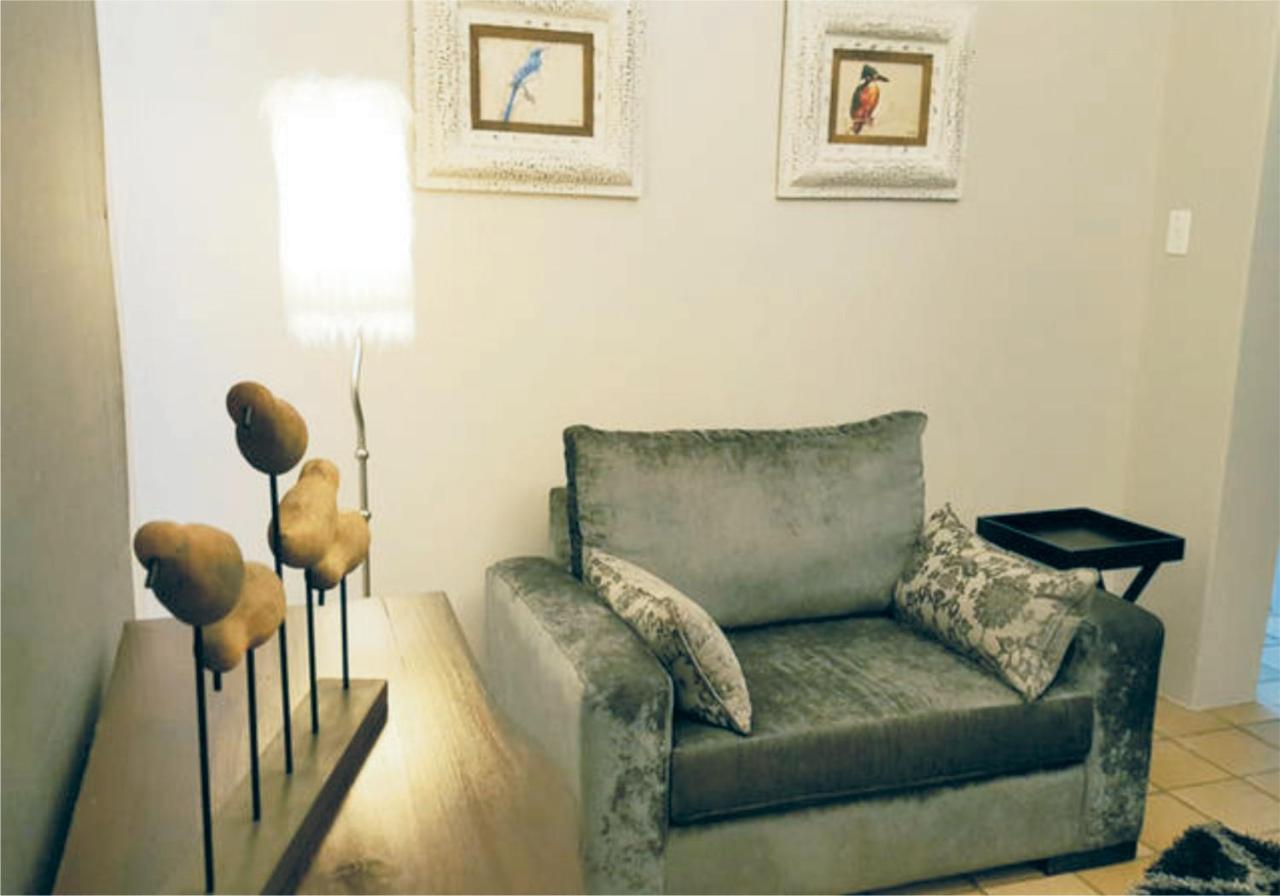 Waterside Cottages & Villas - Self Catering Gaborone Buitenkant foto