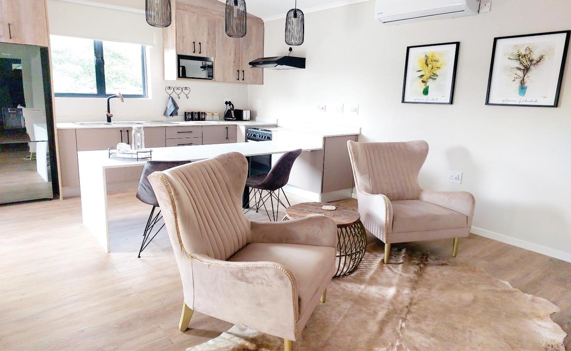 Waterside Cottages & Villas - Self Catering Gaborone Buitenkant foto